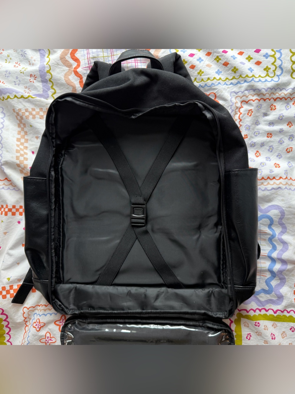 BÉIS The Travel Backpack in Black - Picture 9 of 9